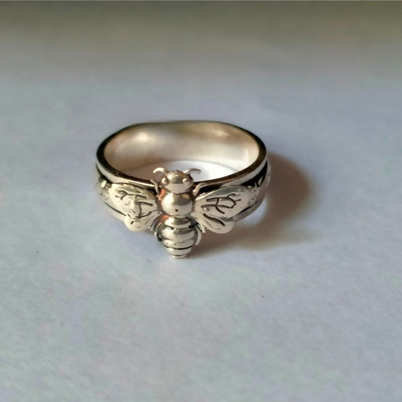 Bee Ring, Spinner Ring, Anxiety Ring, Worry Ring, Designer Ring, Boho Ring, Texture Ring, Band Ring, Ring, Gift for.., Unusual Rings for, for Teenager